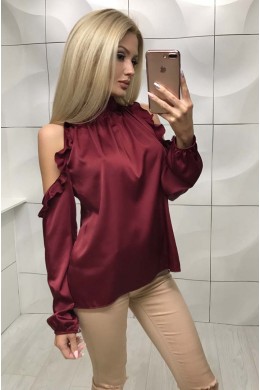 Блузка с открытыми плечами 